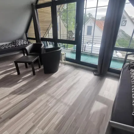 Moeblierte Im Herzen Ottersbergs Fuer Monteure Und Geschaeftlich Reisende - Ad4 Og Apartment